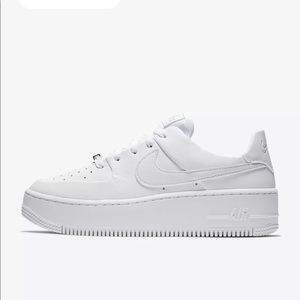 Nike Air Force 1 Sage Low Platform